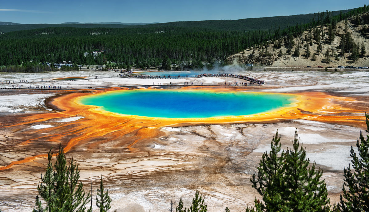 View of the colorful Grand Prismatic Spring